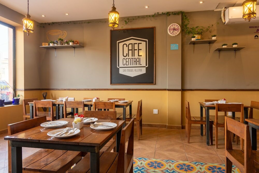 Фото Hotel La Estacion