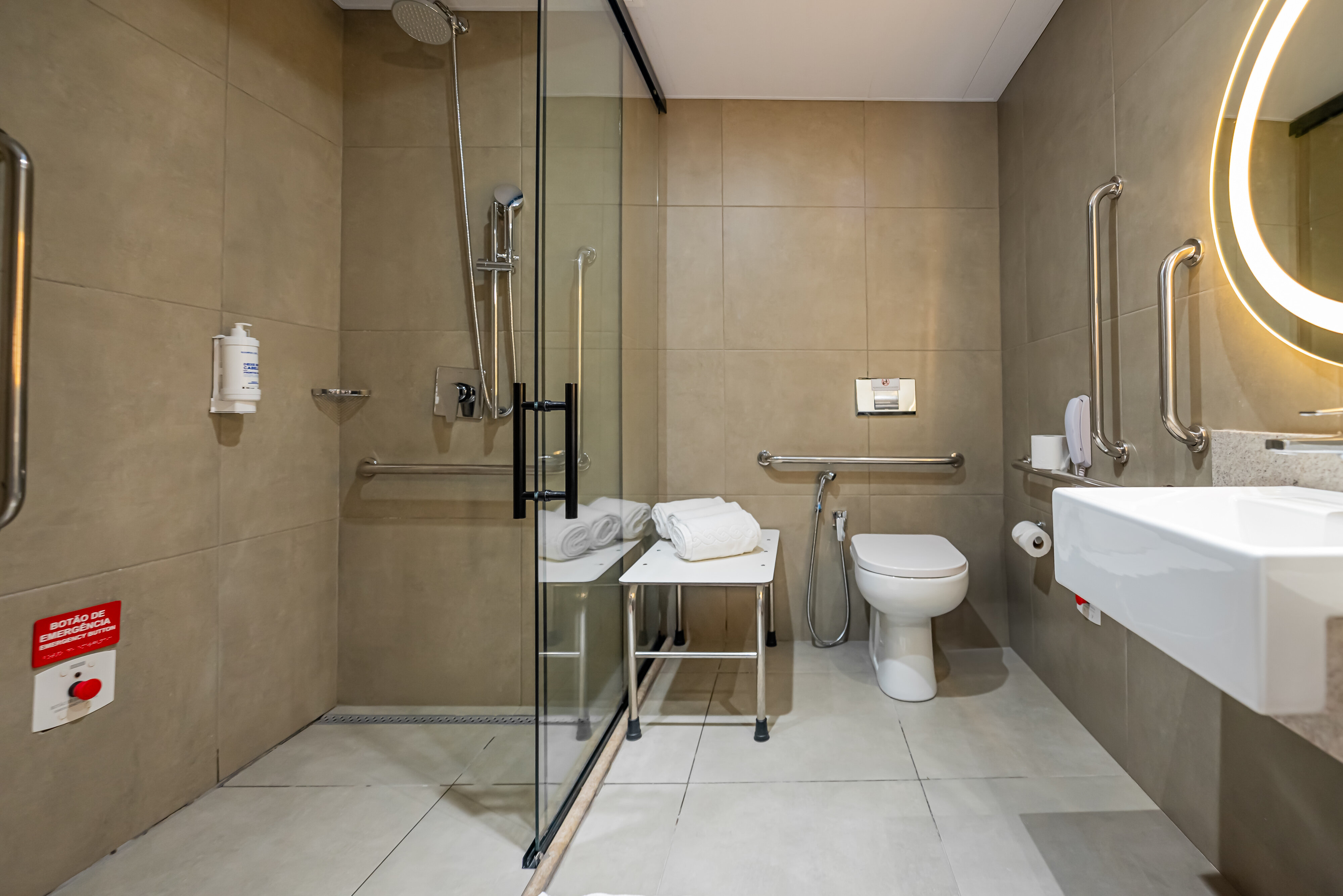 Фото Ibis Budget Guarulhos Airport