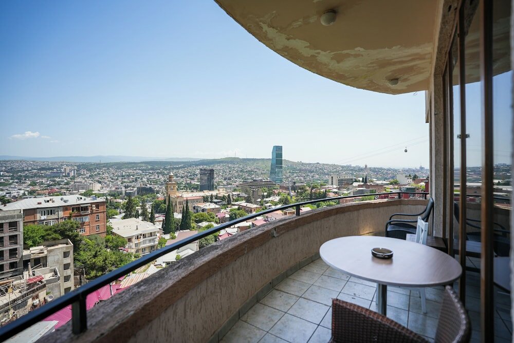 Фото Andza Tbilisi Hotel