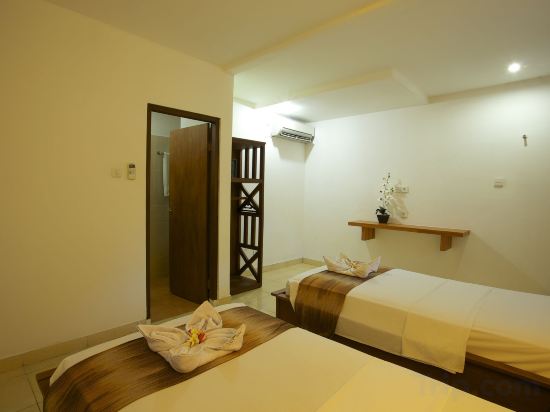 Фото Ayu Lili Garden Hotel