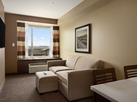 Фото Microtel Inn & Suites by Wyndham Lloydminster