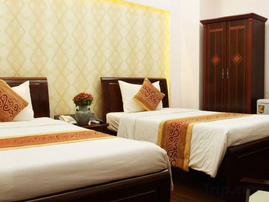 Фото Lakeside Palace Hotel