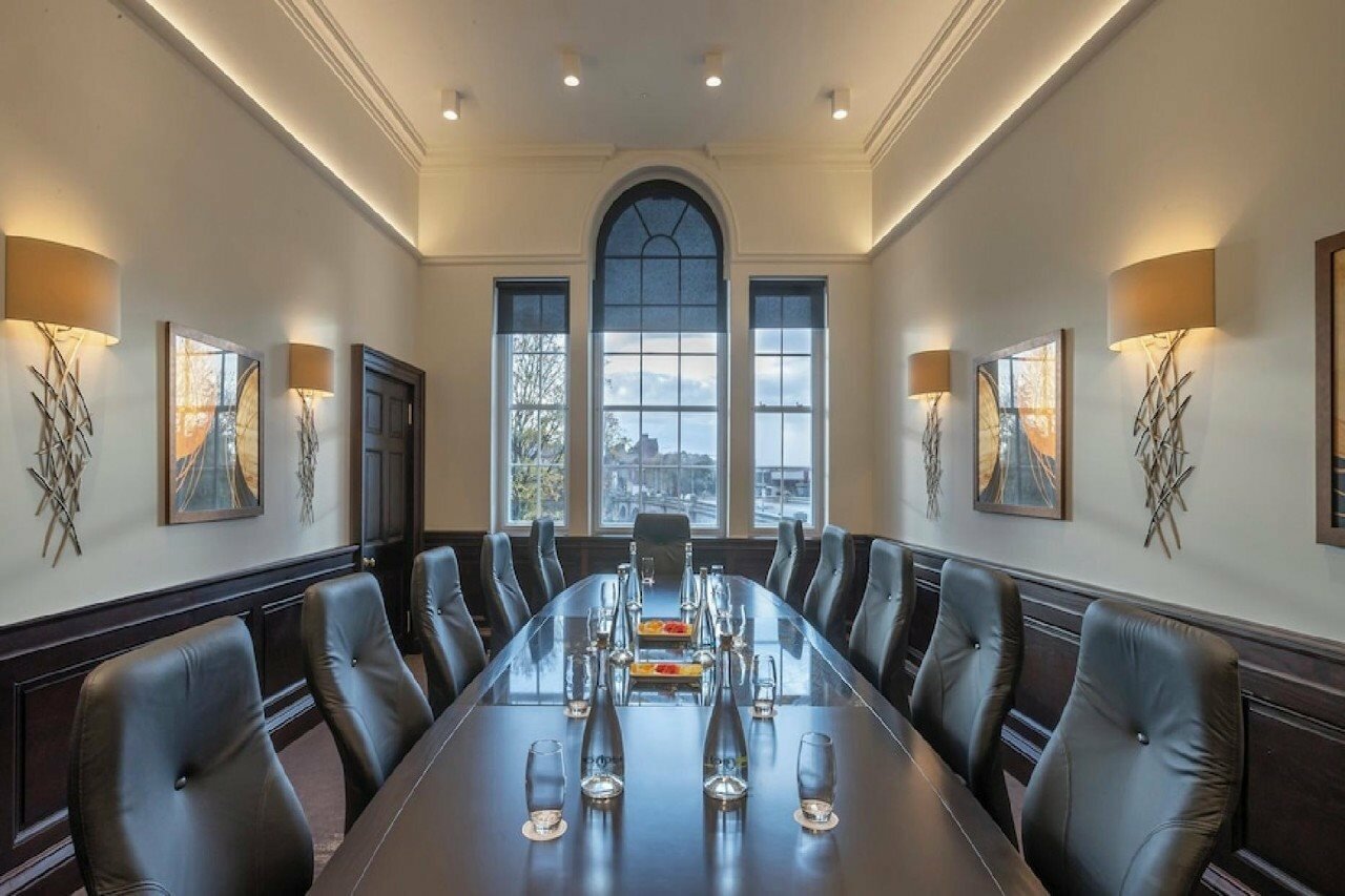 Фото Clayton Hotel Glasgow