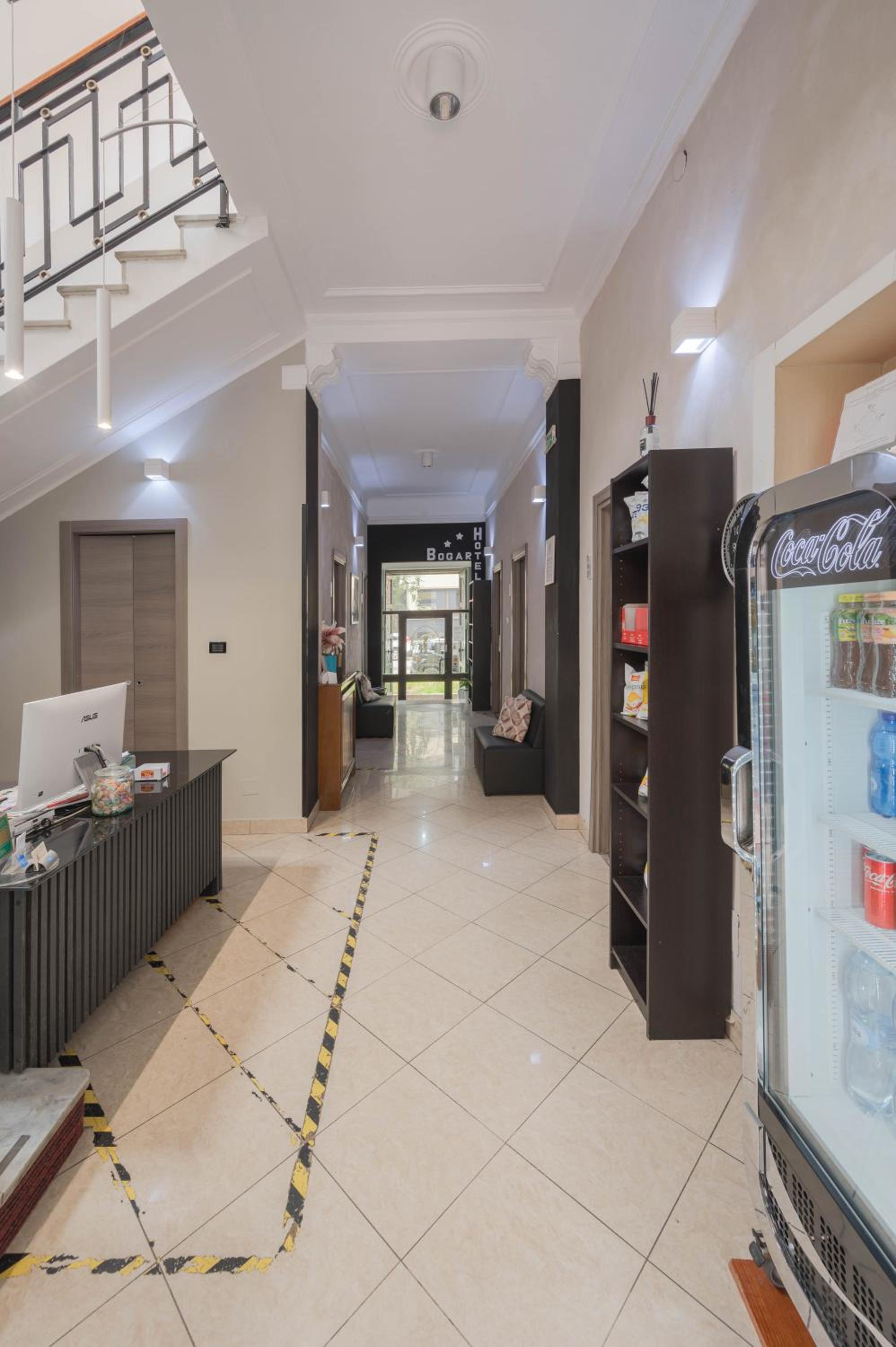 Фото Hotel Bogart