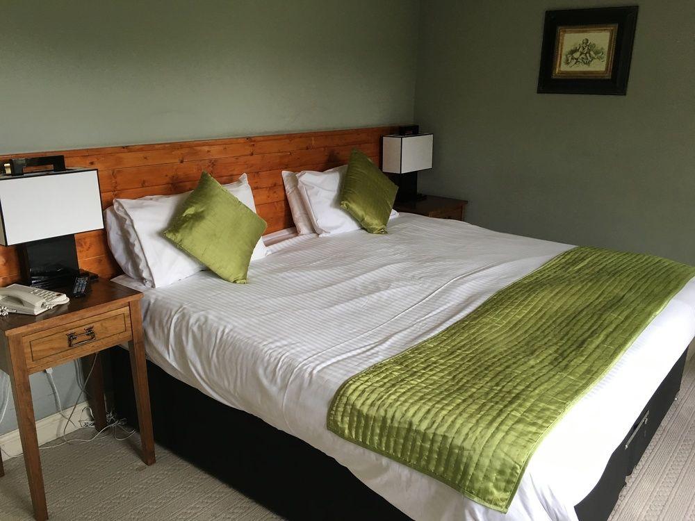Фото Risley Hall Hotel