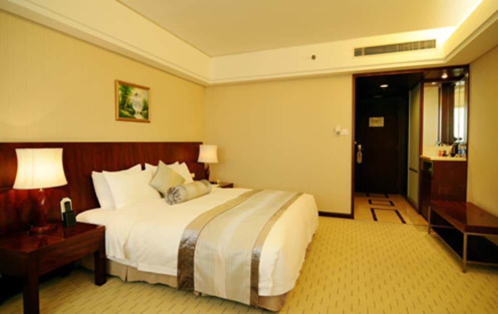 Фото Sovereign Hotel KunShan