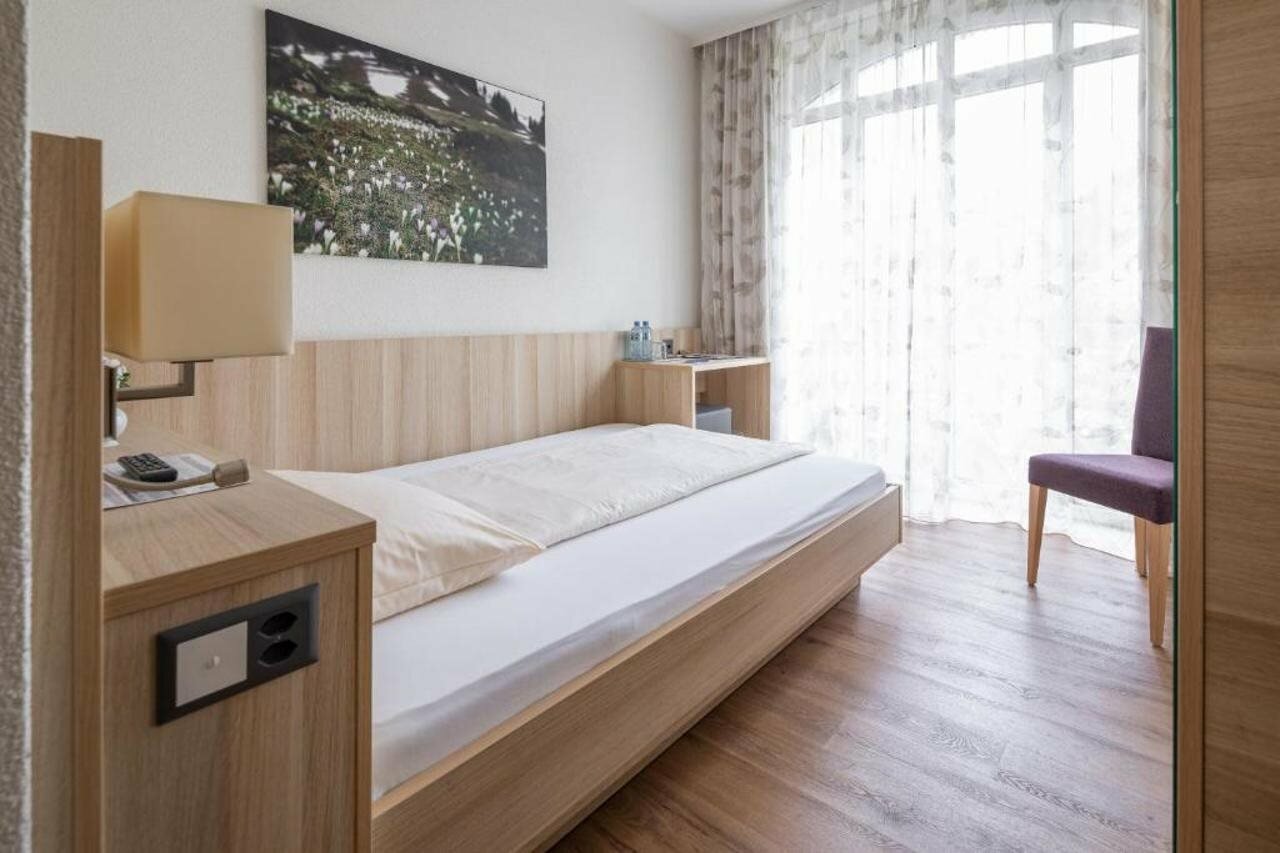 Фото Hotel Lötschberg