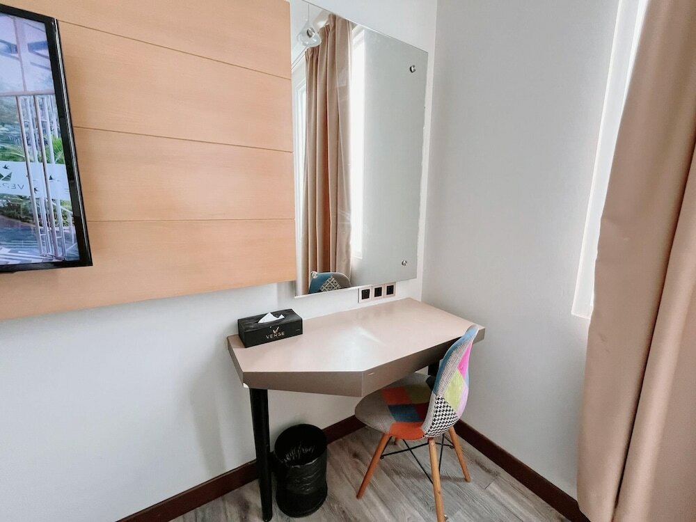 Фото Verse Luxe Hotel Wahid Hasyim