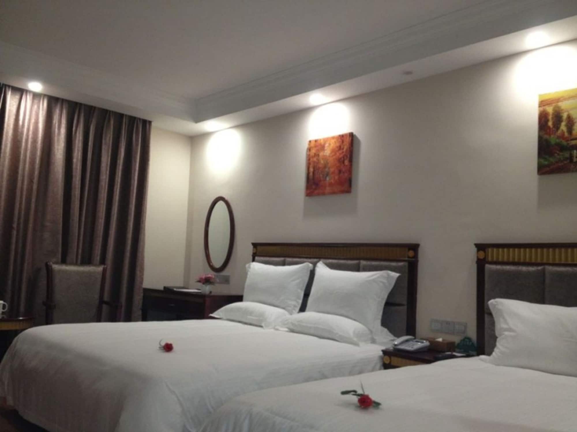 Фото GreenTree Inn Meizhou Meijiang District Wanda Plaza Hotel