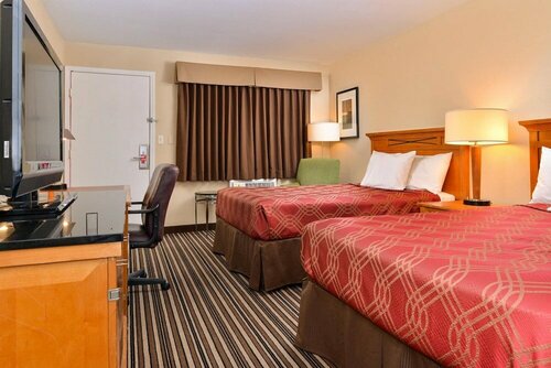 Гостиница Econo Lodge в Паско
