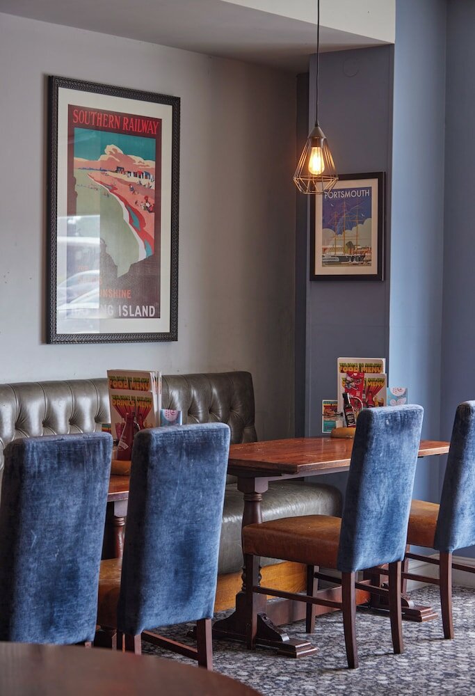 Фото Farmhouse Innlodge by Greene King Inns