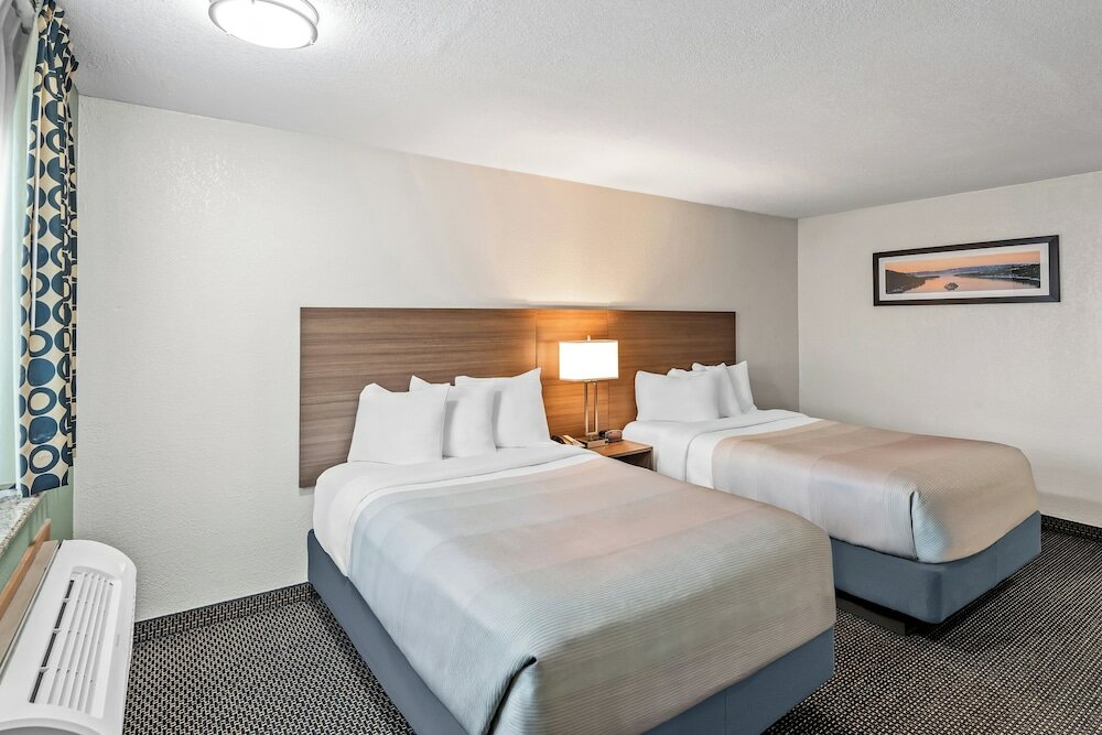 Фото Days Inn by Wyndham West Des Moines