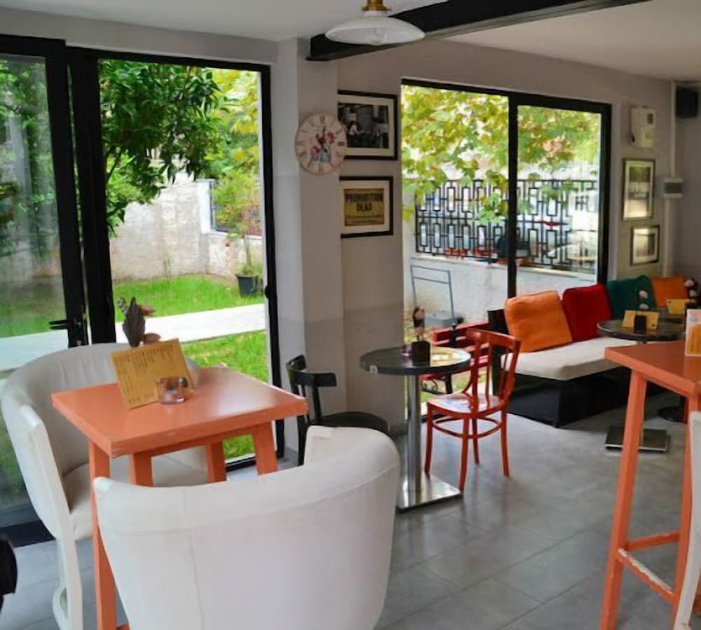 Фото Hotel Antigone