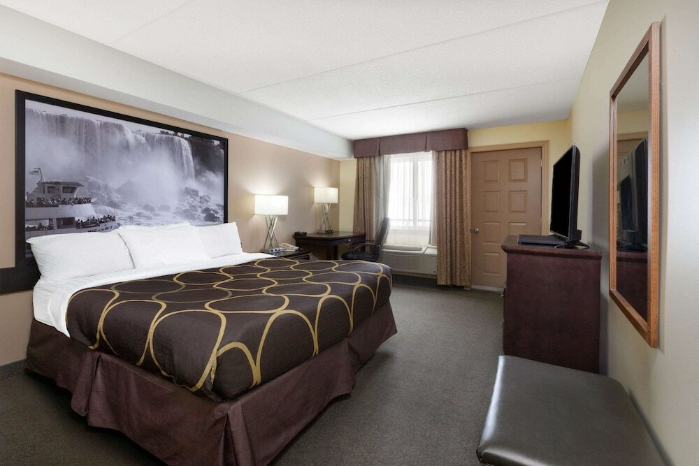 Фото Super 8 by Wyndham Niagara Falls NY