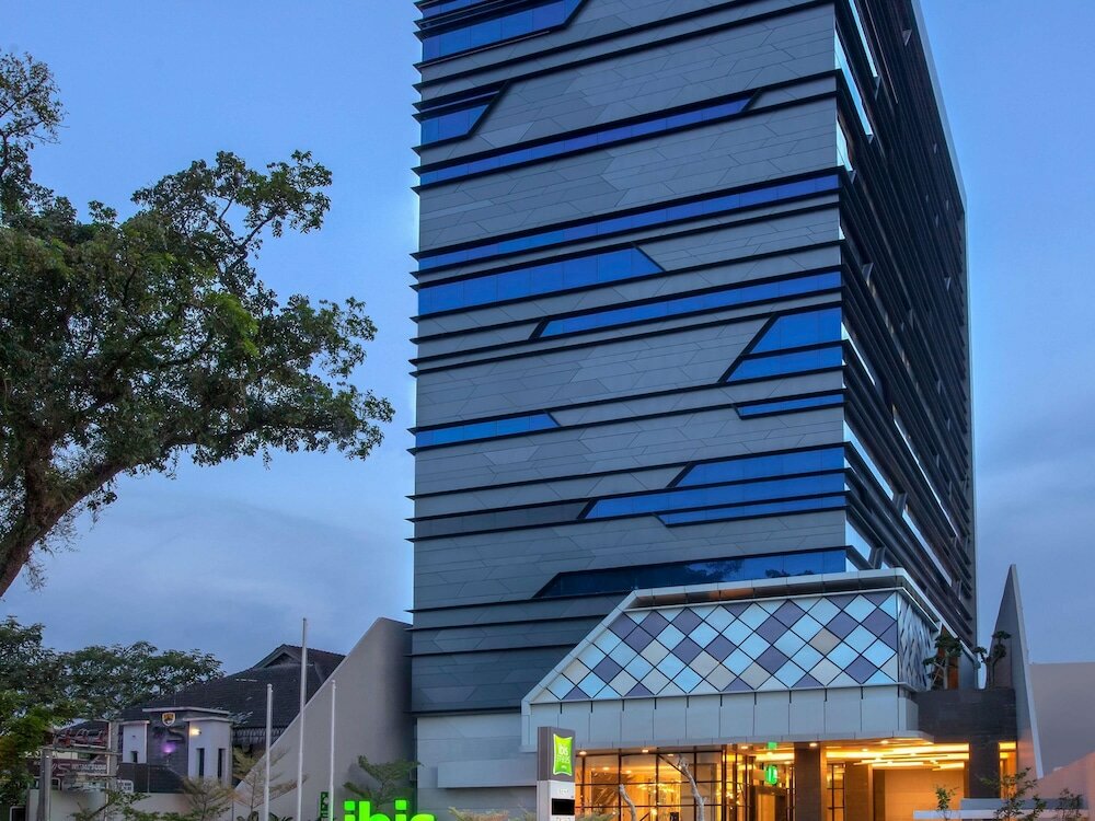 Фото Ibis Styles Medan Pattimura