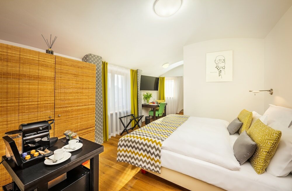 Фото Bellevue Hotel Karlov