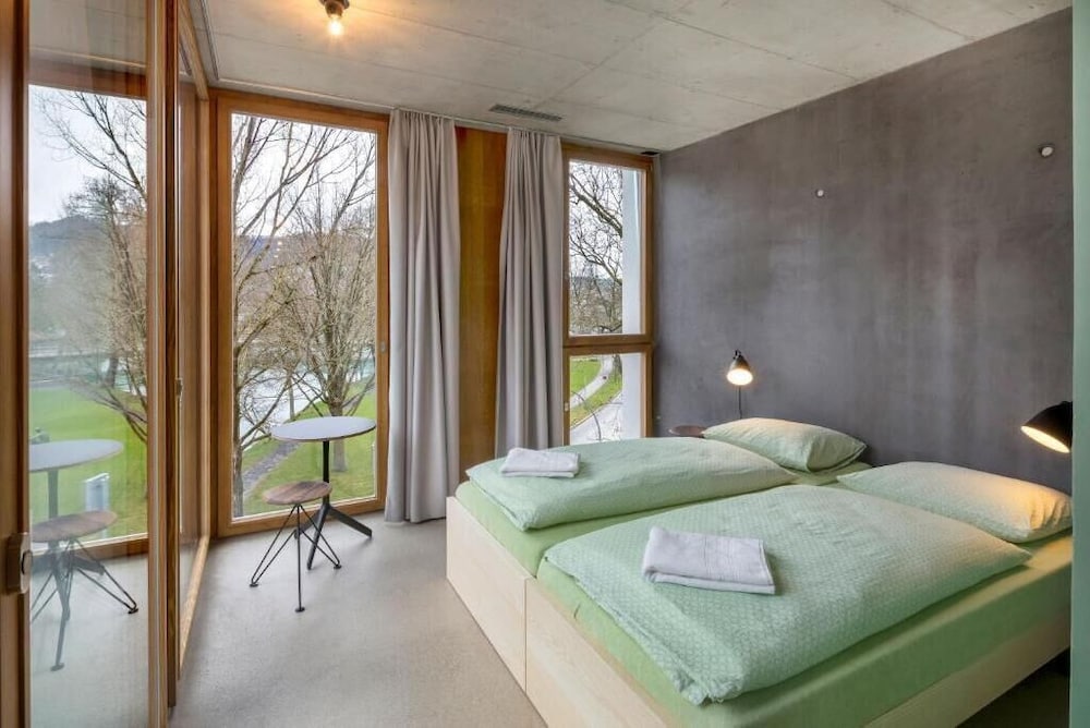 Фото Youth Hostel Bern