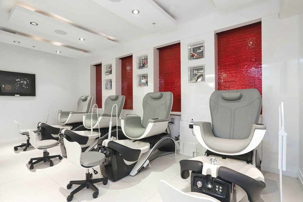 Фото Eau Palm Beach Resort & SPA