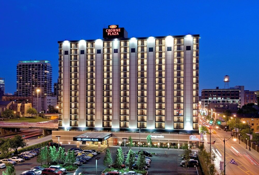 Фото Crowne Plaza Chicago West Loop, an Ihg Hotel