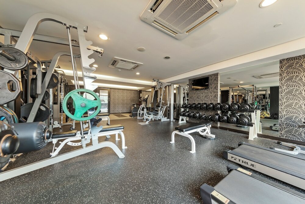 Фото Golden Tulip Mandison Suites