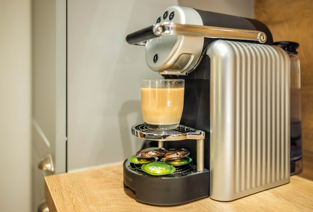 Фото Jimmy's Apartments Emerald