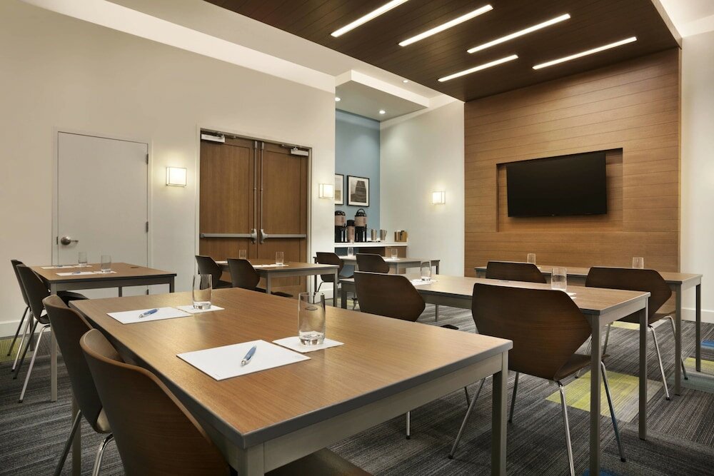 Фото Four Points by Sheraton Miami Airport