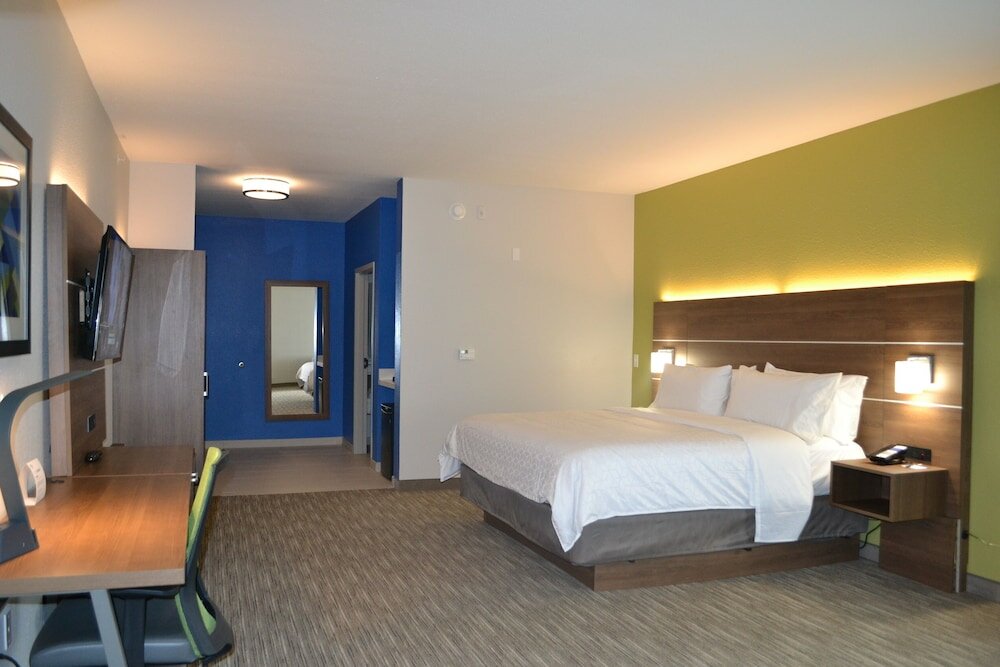Фото Holiday Inn Express Tallahassee University Central, an Ihg Hotel