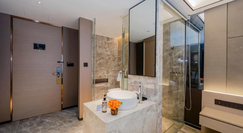 Фото Yitel Premium Shanghai people's Square Nanjing Road Pedestrian Street