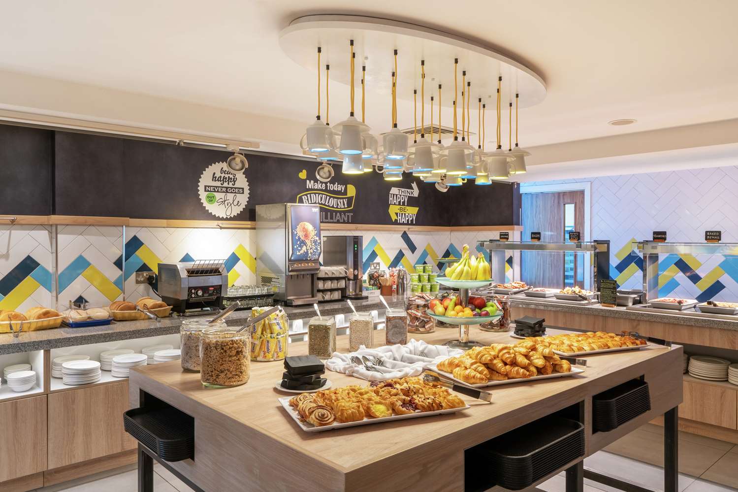 Фото Hampton by Hilton Newcastle