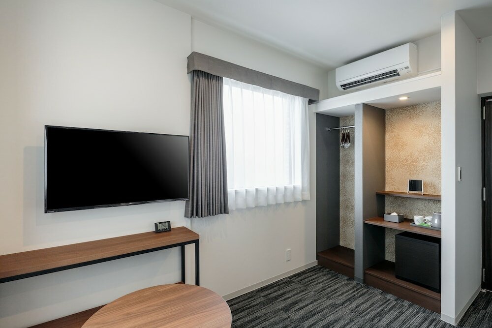 Фото M's Hotel Nijojo Oike