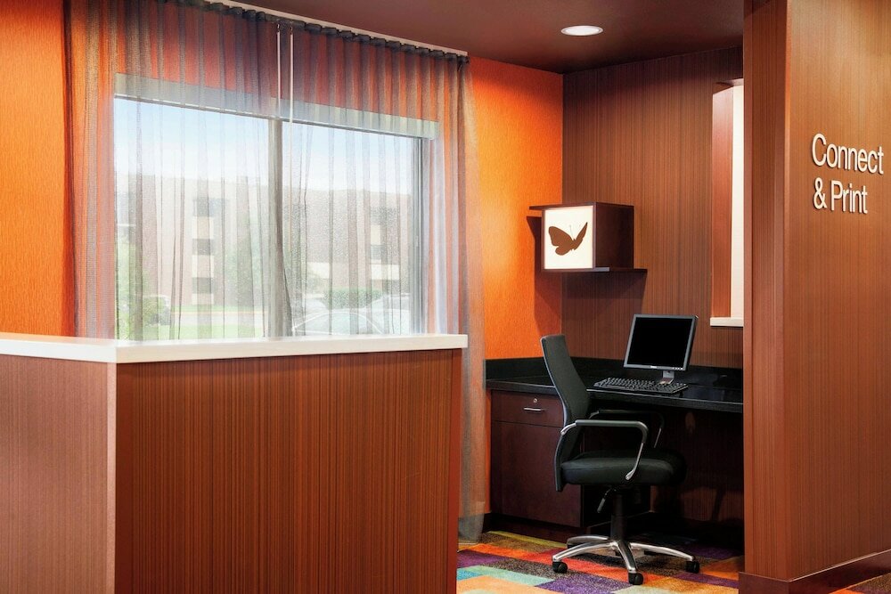 Фото Fairfield Inn & Suites Lansing West