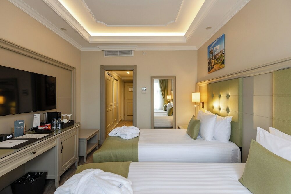 Фото Hotel London 1889