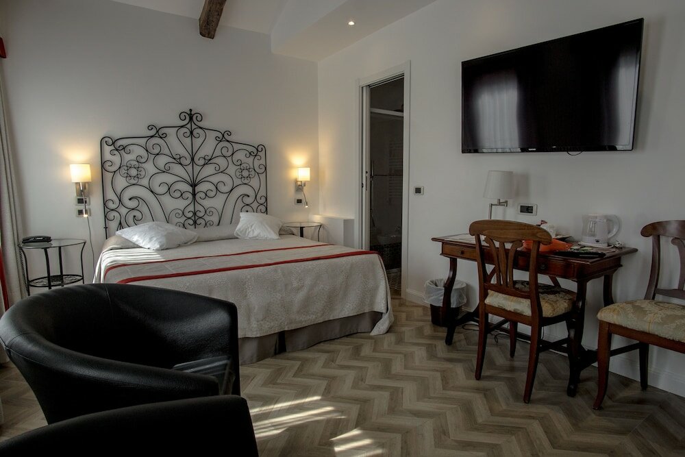 Фото Hotel Antigo Trovatore