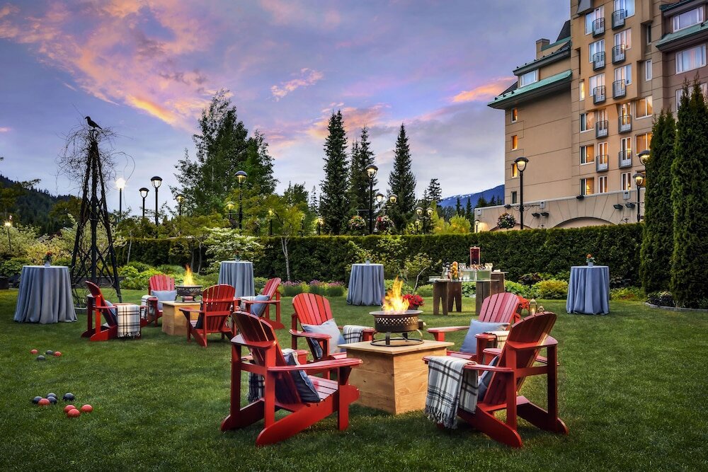 Фото Fairmont Chateau Whistler