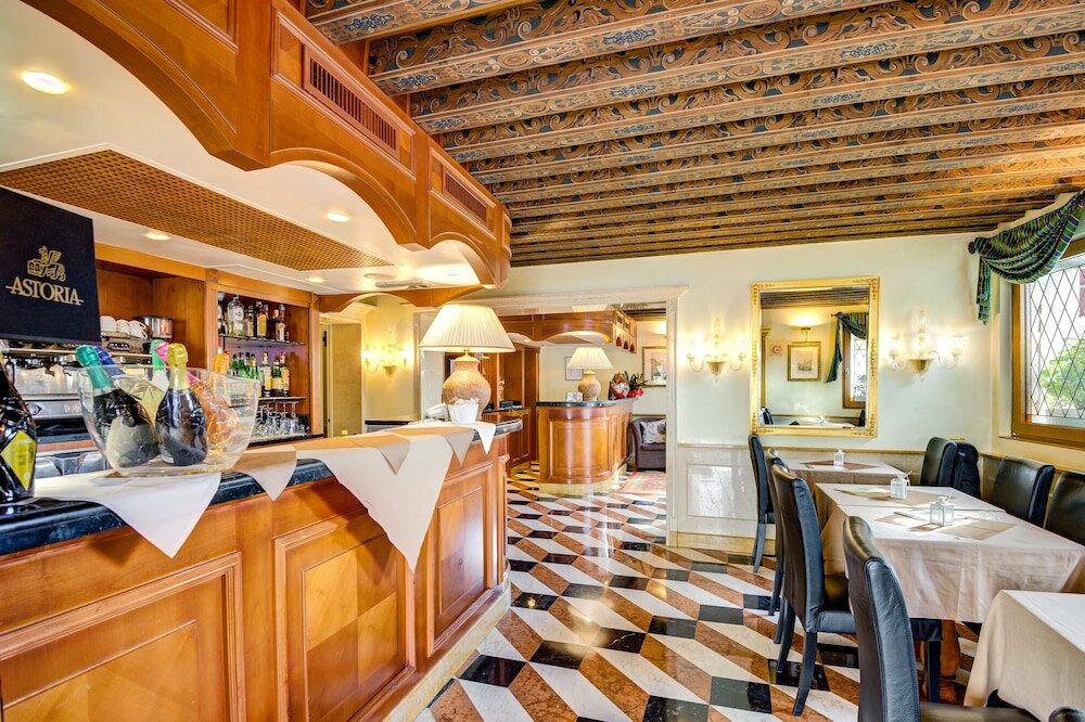 Фото Hotel Antiche Figure