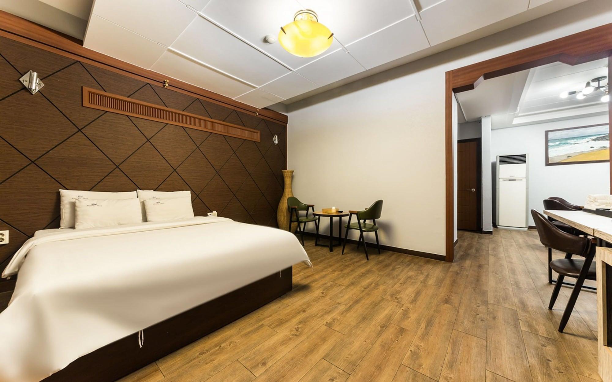 Фото Hotel No. 1