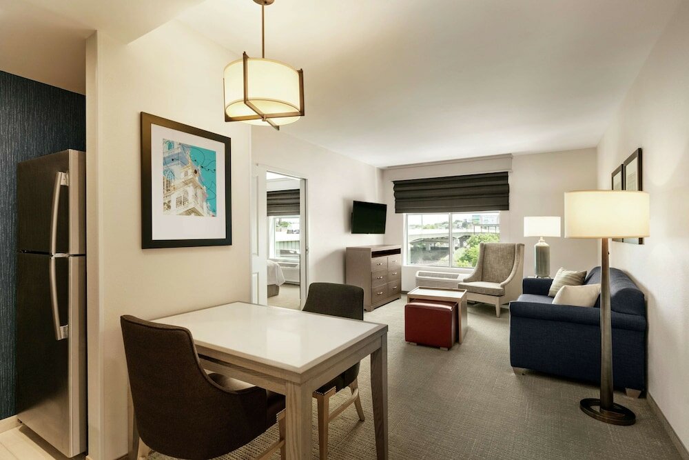 Фото Homewood Suites by Hilton Worcester