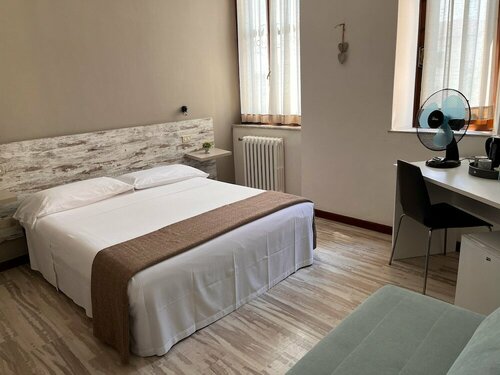 Внешний вид отеля Hotel Mom Assisi в Ассизях, фото 2