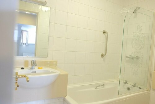 Гостиница Charlemont Arms Hotel в Арме