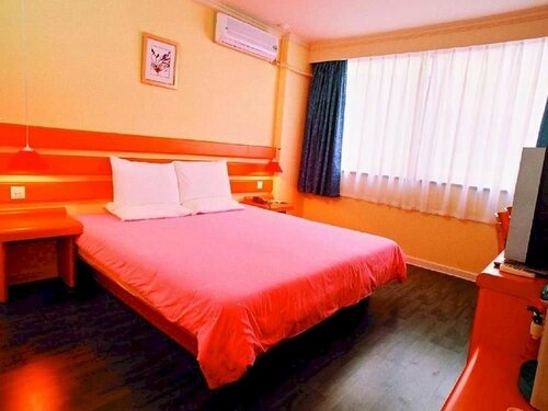 Гостиница Home Inn Hotel в Цзямусы