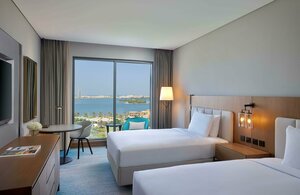 Гостиница DoubleTree by Hilton Sharjah Waterfront Hotel & Residences