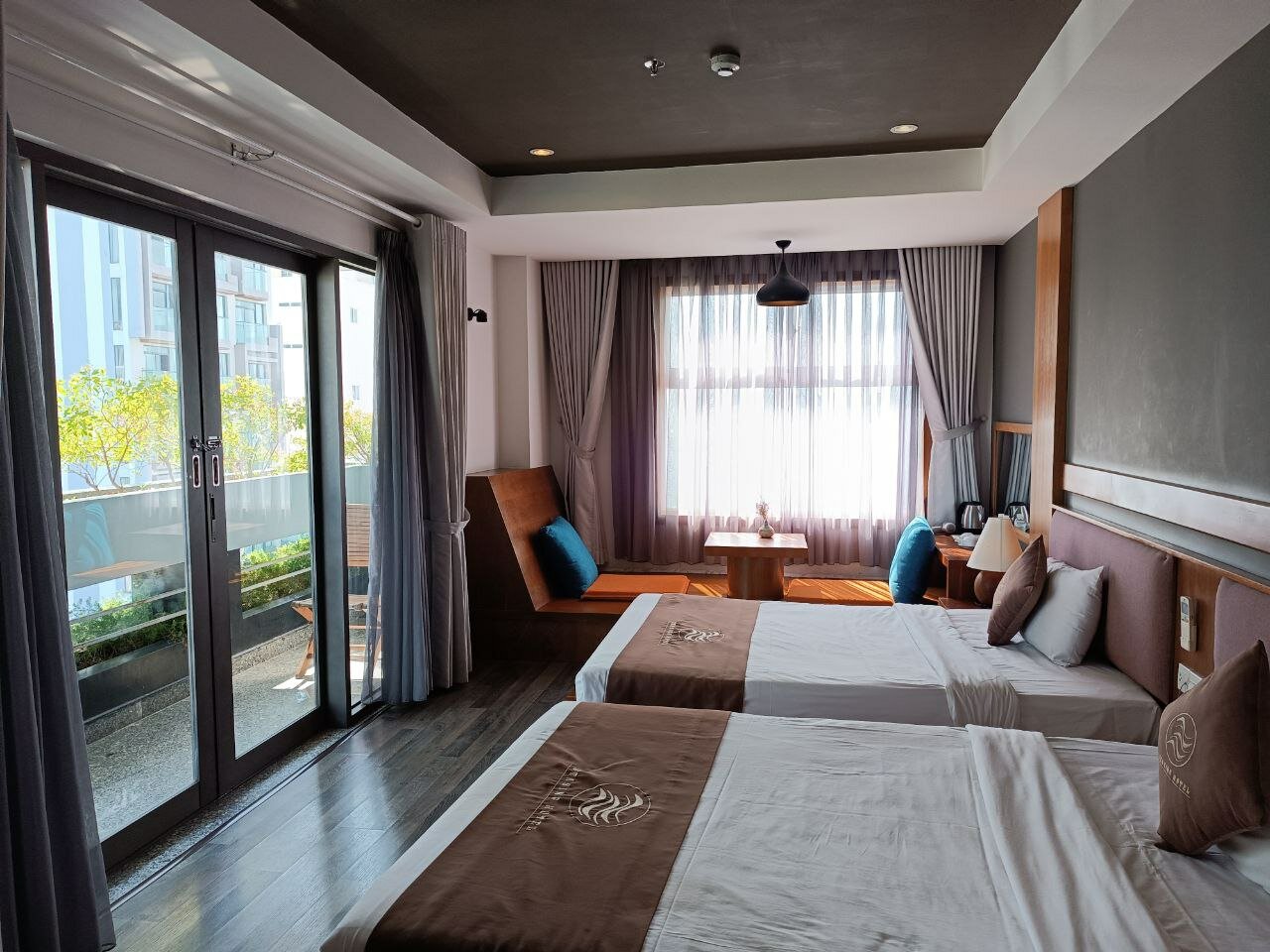 Фото SeaSing Boutique Hotel