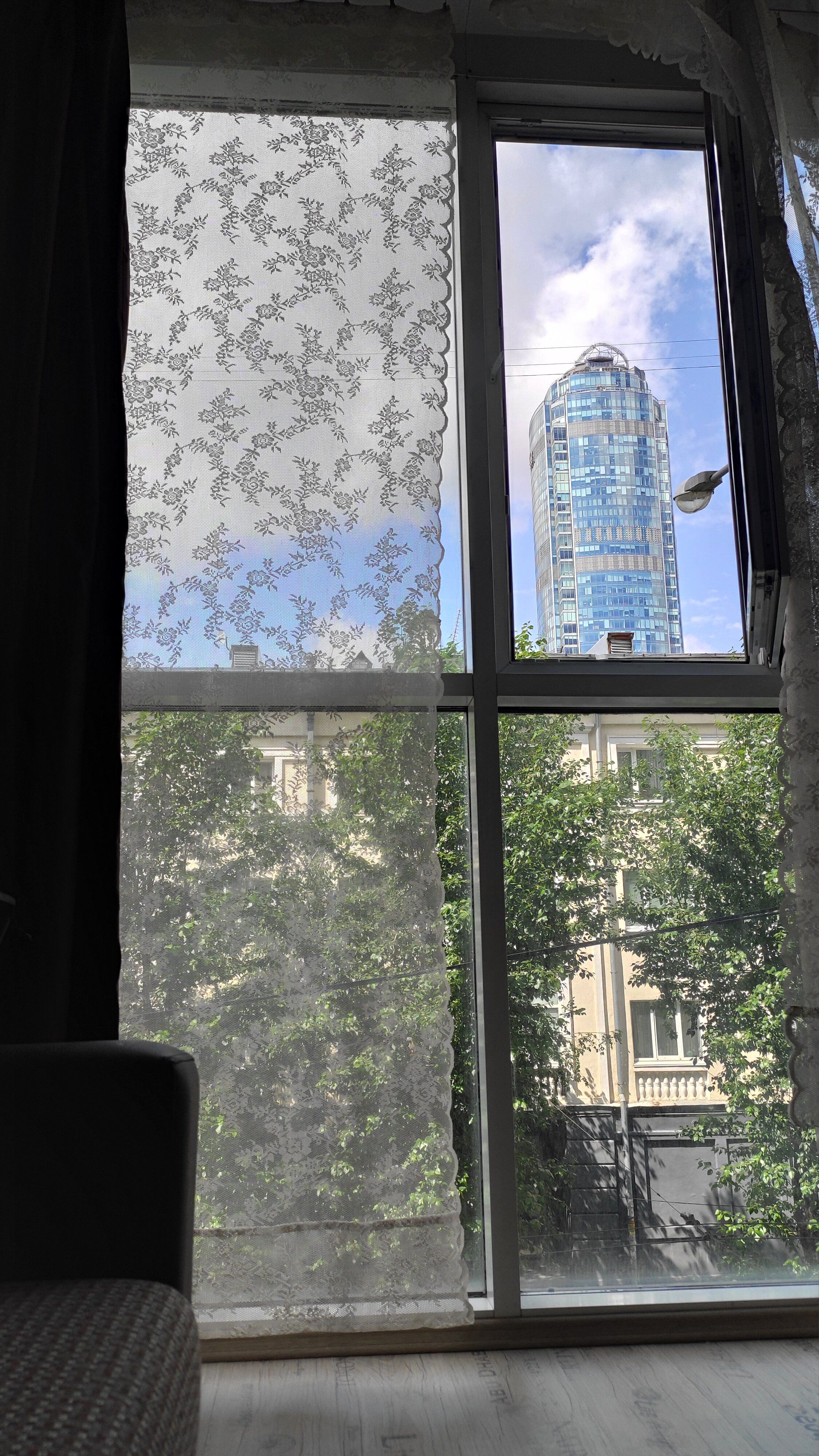 Фото Апартаменты Этажидейли на Белинского 30