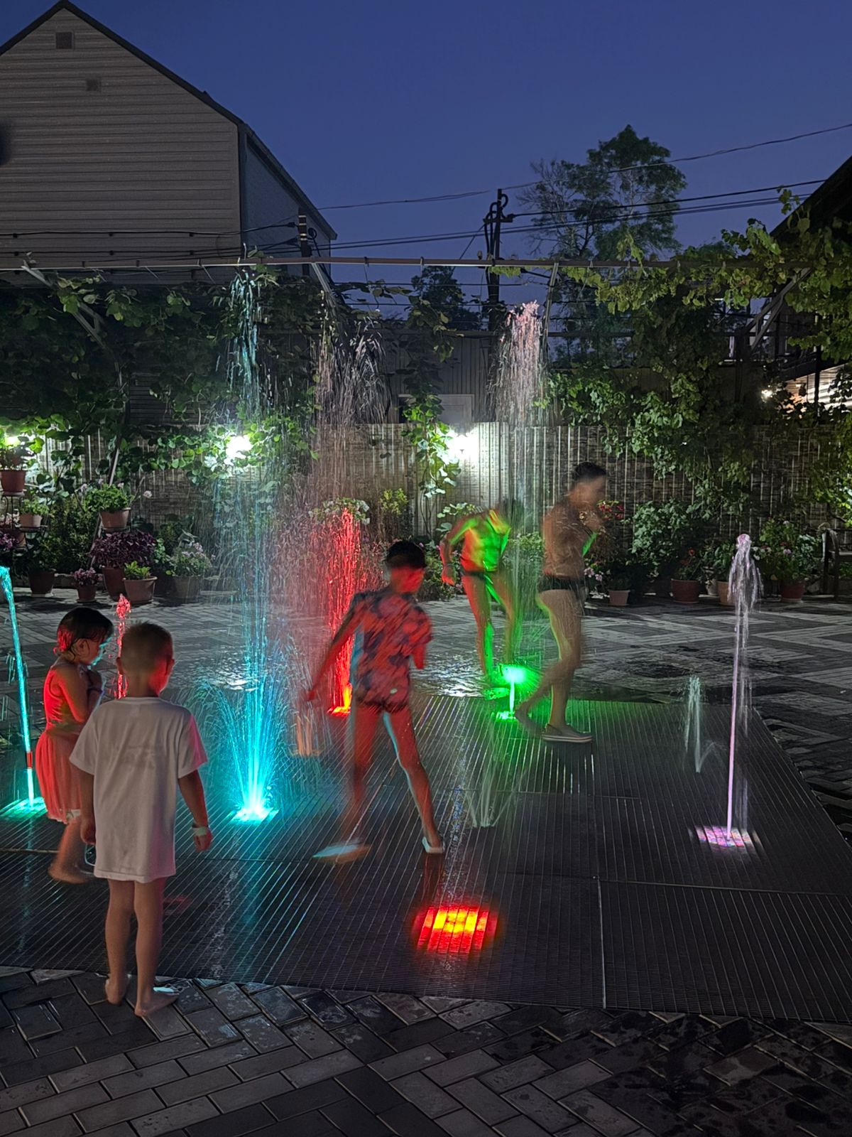 Фото Бирюза - Гранат