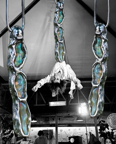 Ar. E. Ast Fotoğraf 1