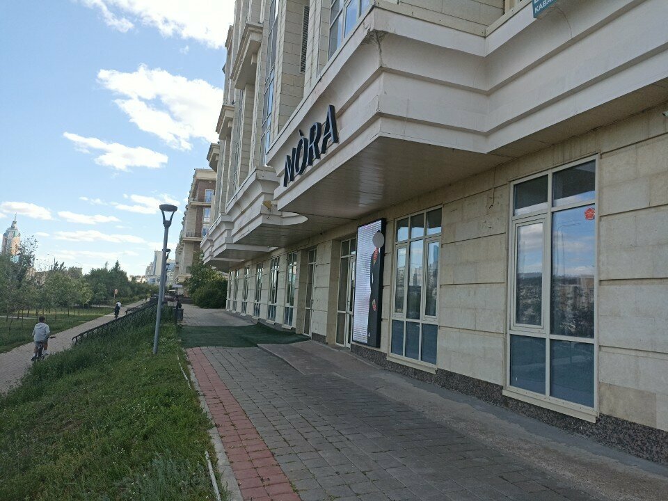 Clothing store N Ó R A, Astana, photo