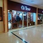 Di Trevi (Saryarqa dańǵyly, 4), clothing store