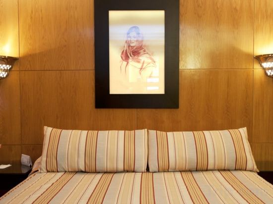 Фото Kenzi Rose Garden