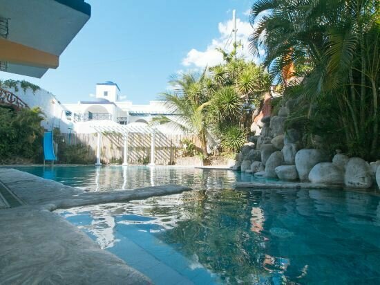 Hotel RedDoorz @ Yahweh Spring Retreat & Resort Laguna, Calamba, photo