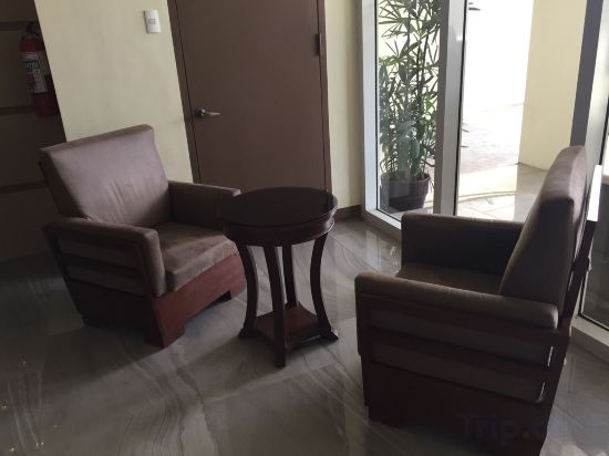 Фото Leope Hotel